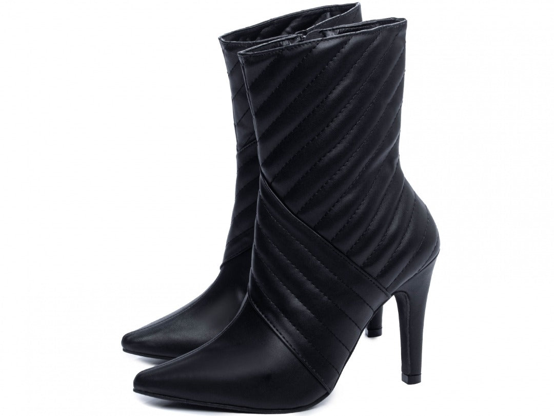 Bota Bico Fino Feminina