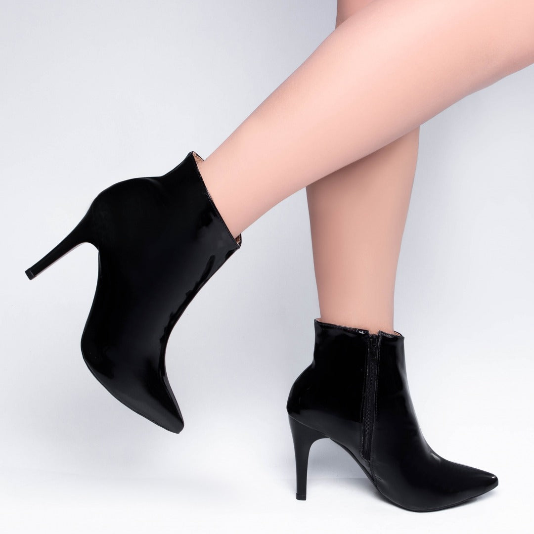 Bota Bico Fino Feminina Torricella