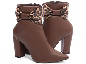 Bota Bico Fino Feminina