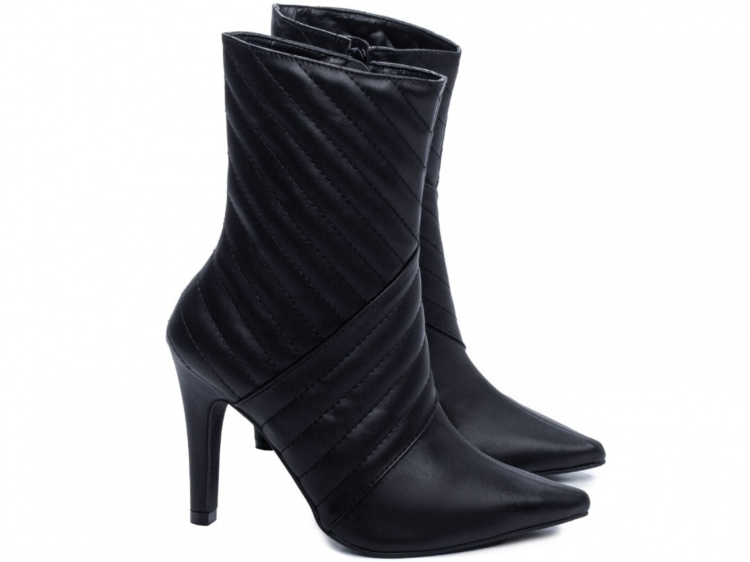 Bota Bico Fino Feminina